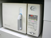 オートクレーブ(高圧蒸気滅菌器)